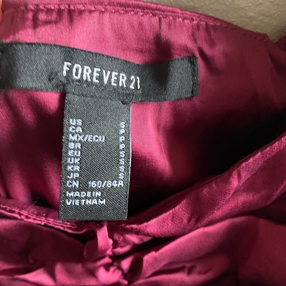 Forever 21 long sleeve silky crop top S - Picture 3 of 3